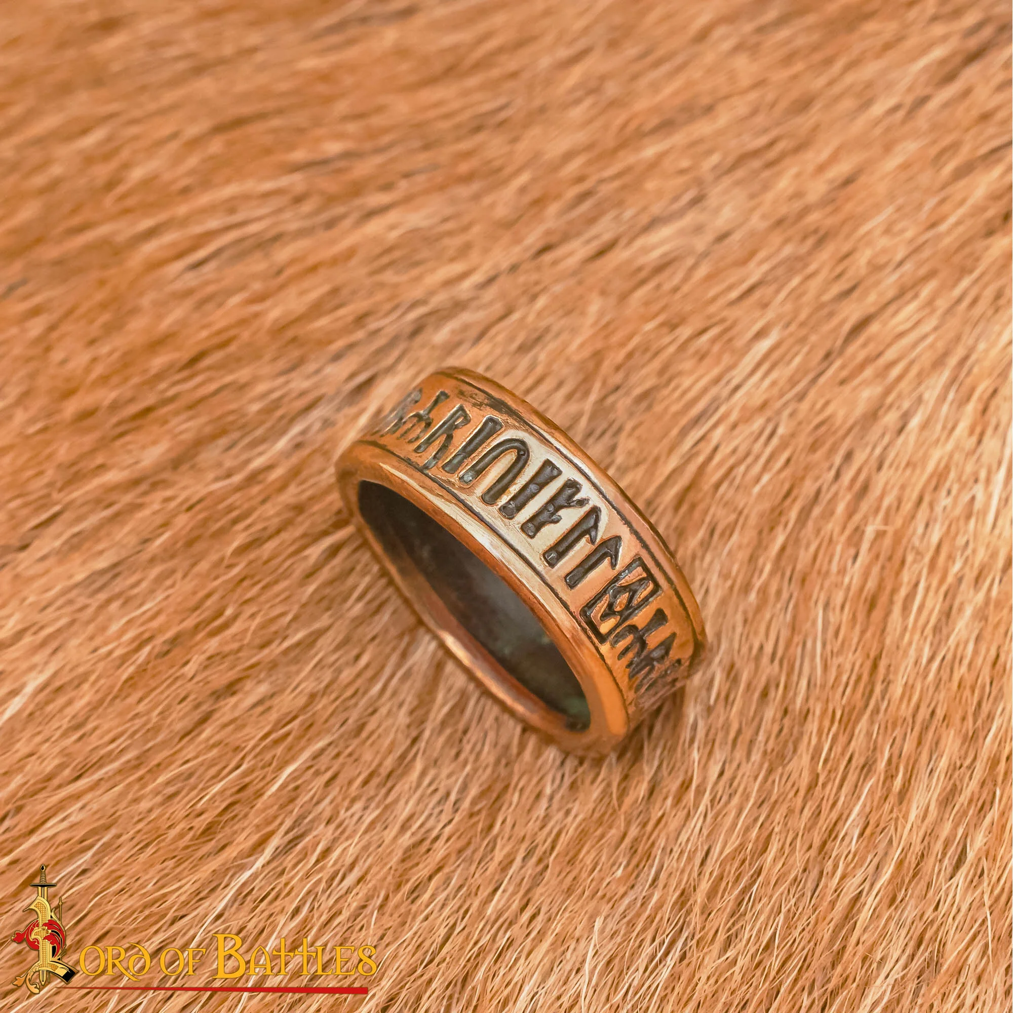 Anillo de Bronce del Siglo Xi-xii con Inscripción - Escritura Gótica, Fundición a la Cera Perdida