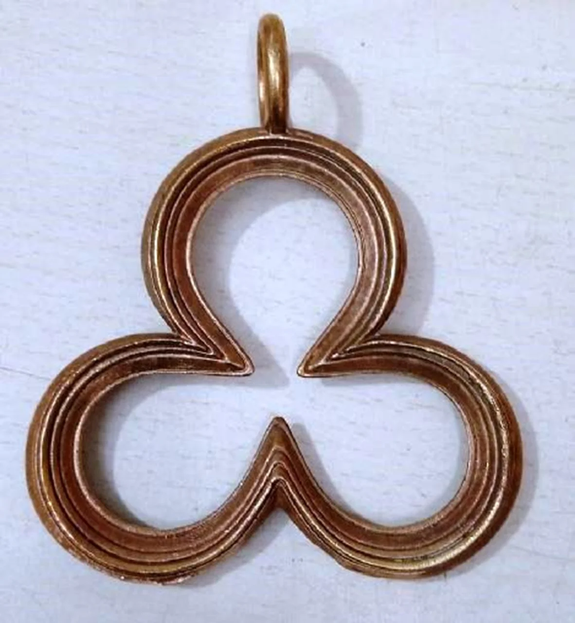 Colgante Medieval Trébol - Bronce Artesanal - Image 7