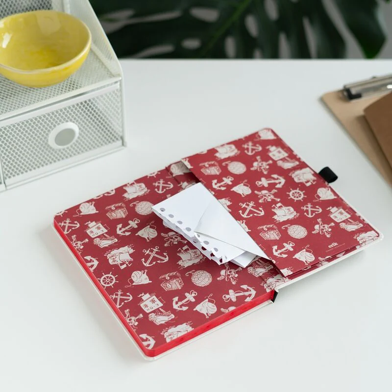 Cuaderno A5 Premium + Boligrafo Proyector One Piece - Image 5
