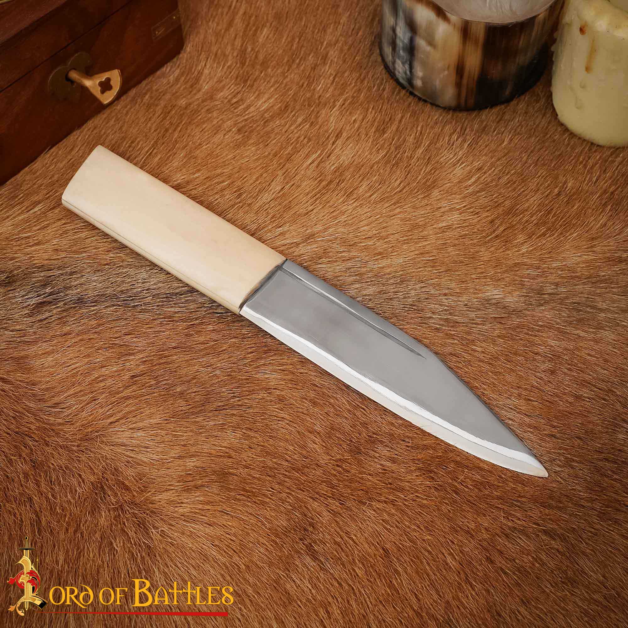 Cuchillo Medieval con Mango de Hueso Auténtico - Image 8