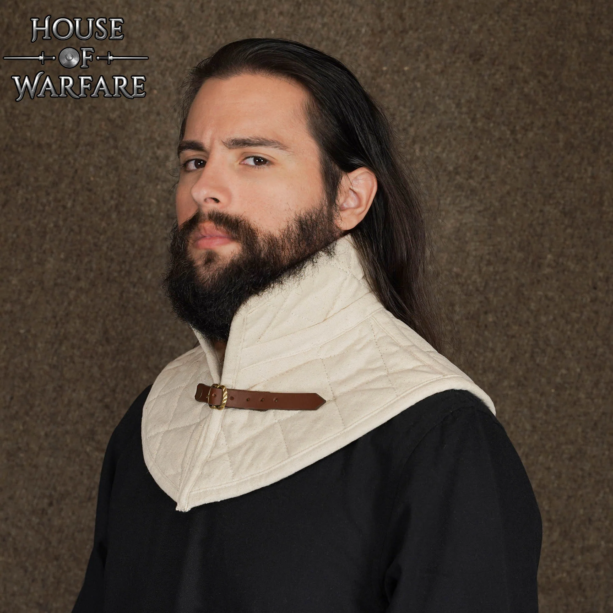 Cuello de Gambesón Medieval Acolchado con Relleno de Algodón y Hebilla de Cuero - Image 6