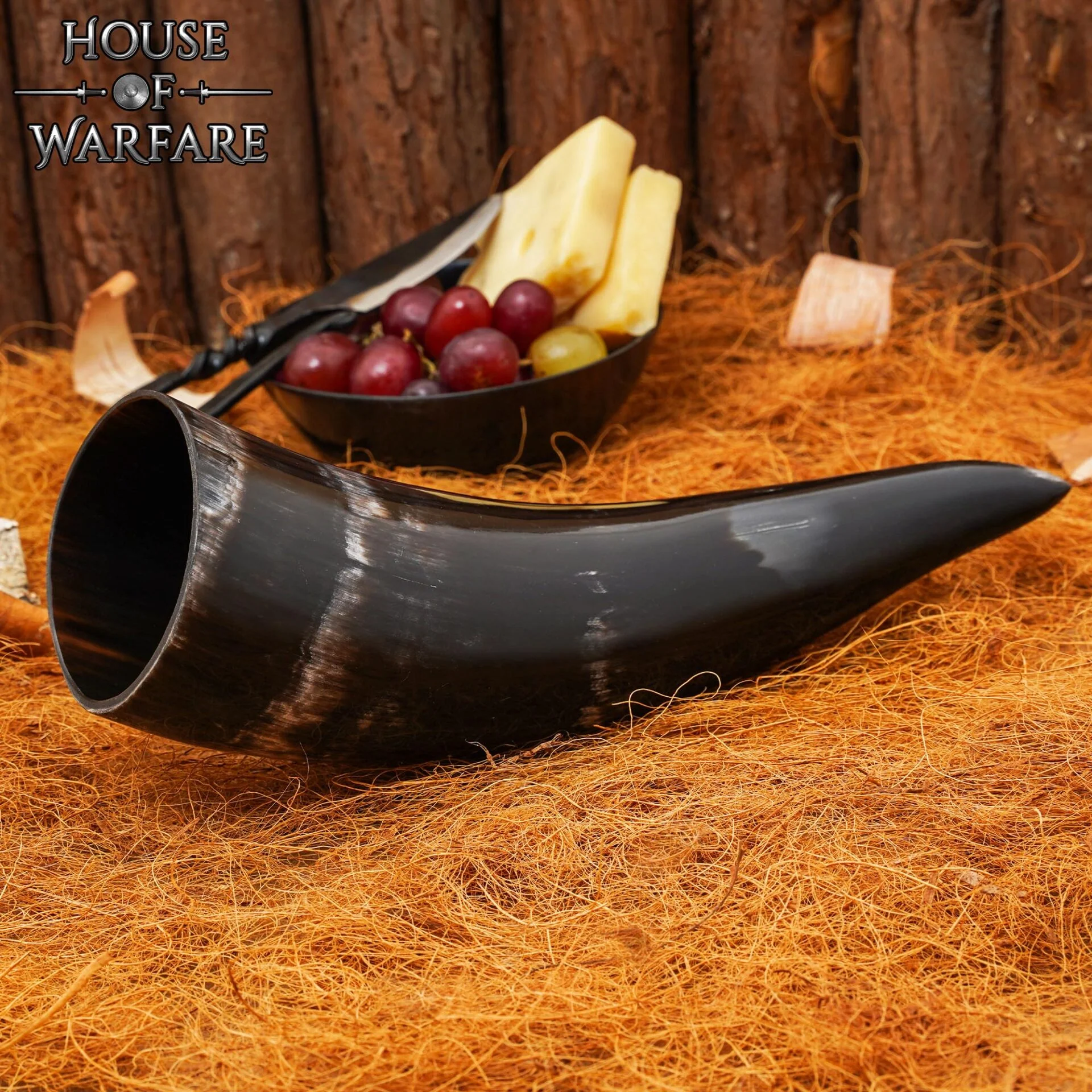 Cuerno para Beber Vikingo con Diseño Helm Of Awe (200-300ml) - Image 15
