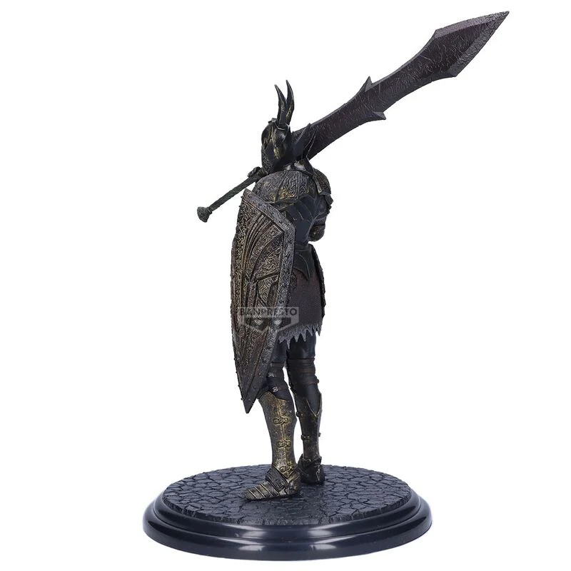 Figura Black Knight Sculpt Collection Dark Souls 20Cm - Image 3