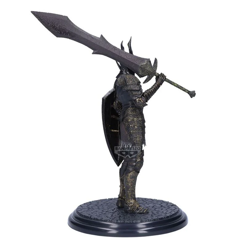 Figura Black Knight Sculpt Collection Dark Souls 20Cm - Image 4