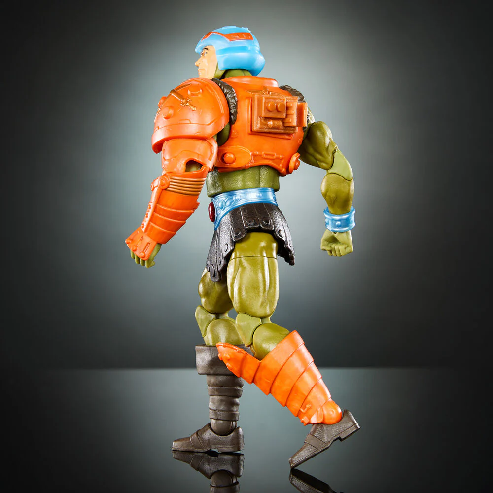 Figura Man-At-Arms New Eternia Masters Of The Universe 17Cm - Image 4