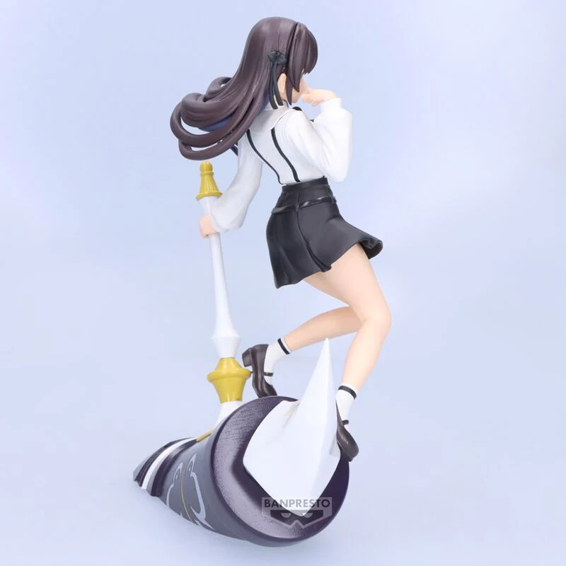 Figura Out On Time Alina Clover I May Be A Guild Receptionist But Ill Solo Any Boss To Clock 18Cm - Image 2