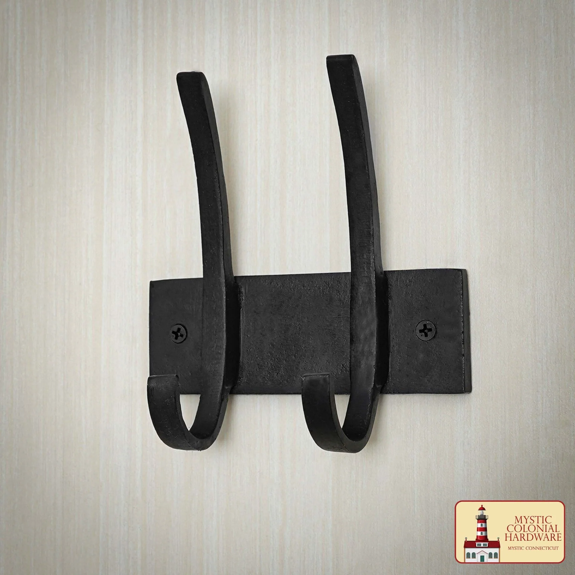 Ganchos de Pared Artesanales de Hierro Forjado - Image 7