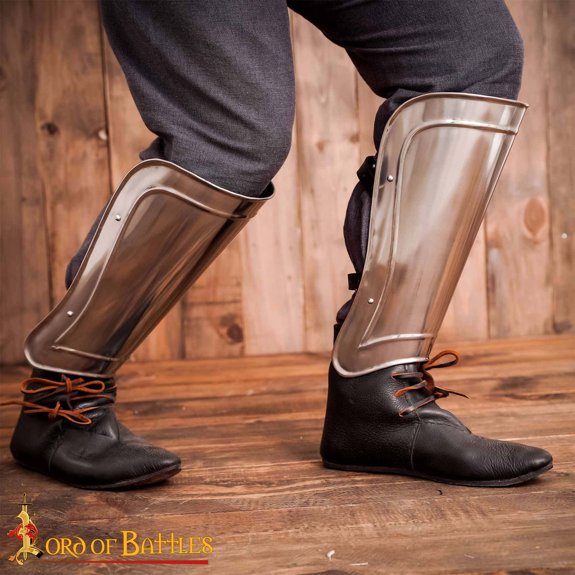 Grebas Medievales de Acero Liso - Armadura de Piernas del Siglo Xiv para Guerreros Listos para la Batalla - Image 6