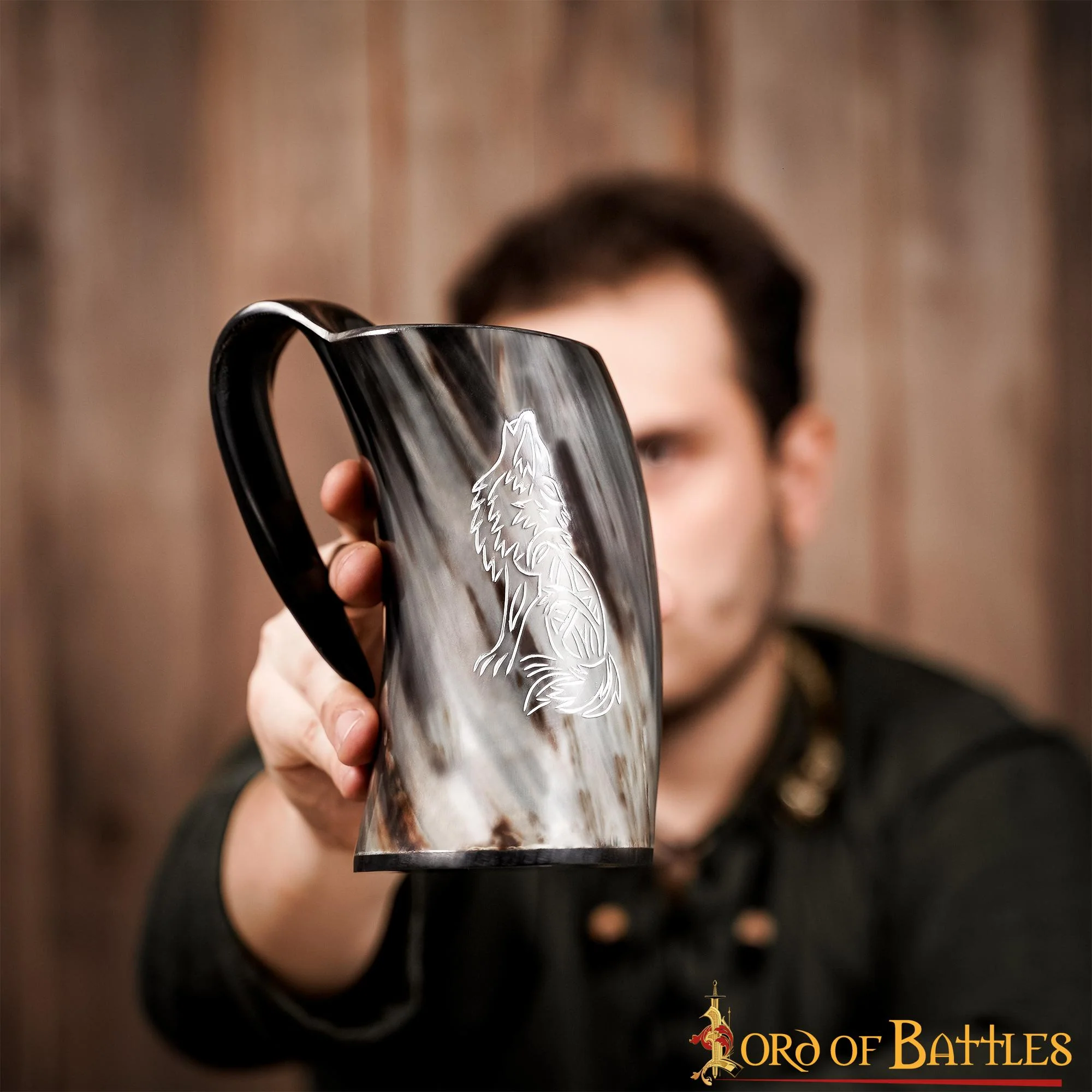Jarro Vikingo de Cuerno con Nudos de Lobo Celta (600ml) - Image 8