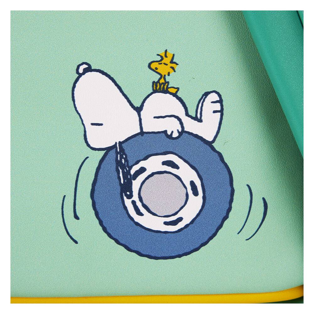 Mochila Road Trip Snoopy Loungefly 26Cm - Image 5