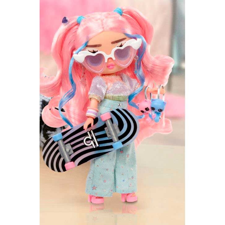 Muñeca Flora Moon Tweens L.o.l. Surprise - Image 2