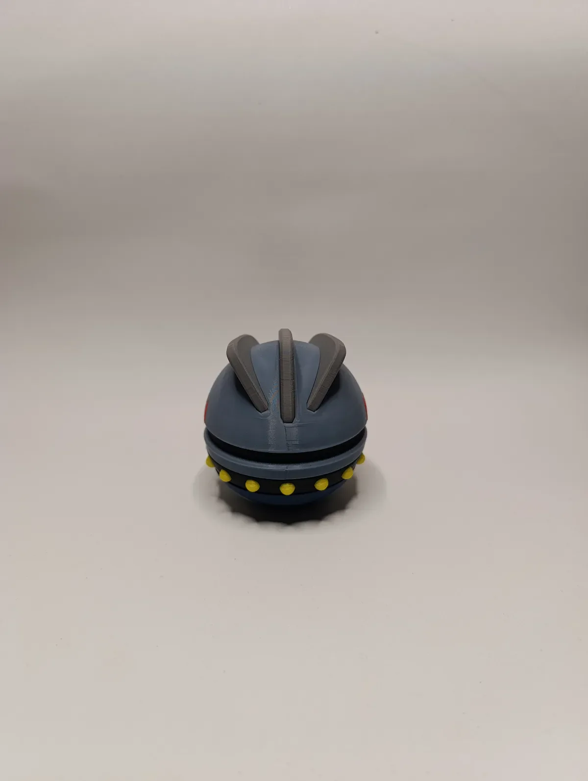 Poké Ball Machoke Coleccionable de Alta Calidad - Image 3