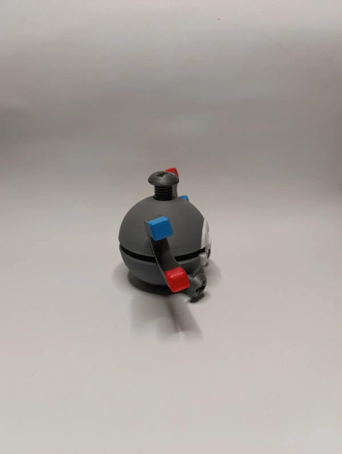 Poké Ball Magnemite Coleccionable de Alta Calidad - Image 2