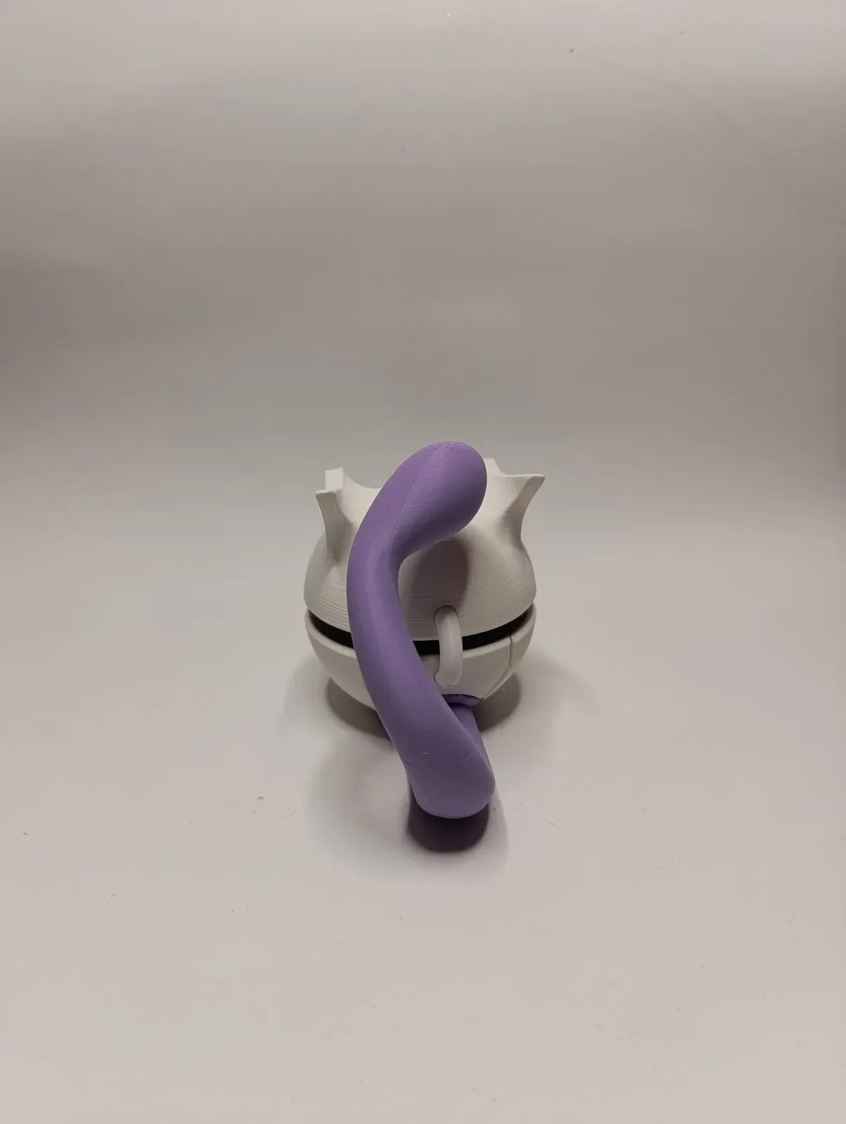 Poké Ball Mewtwo Coleccionable de Alta Calidad - Image 3