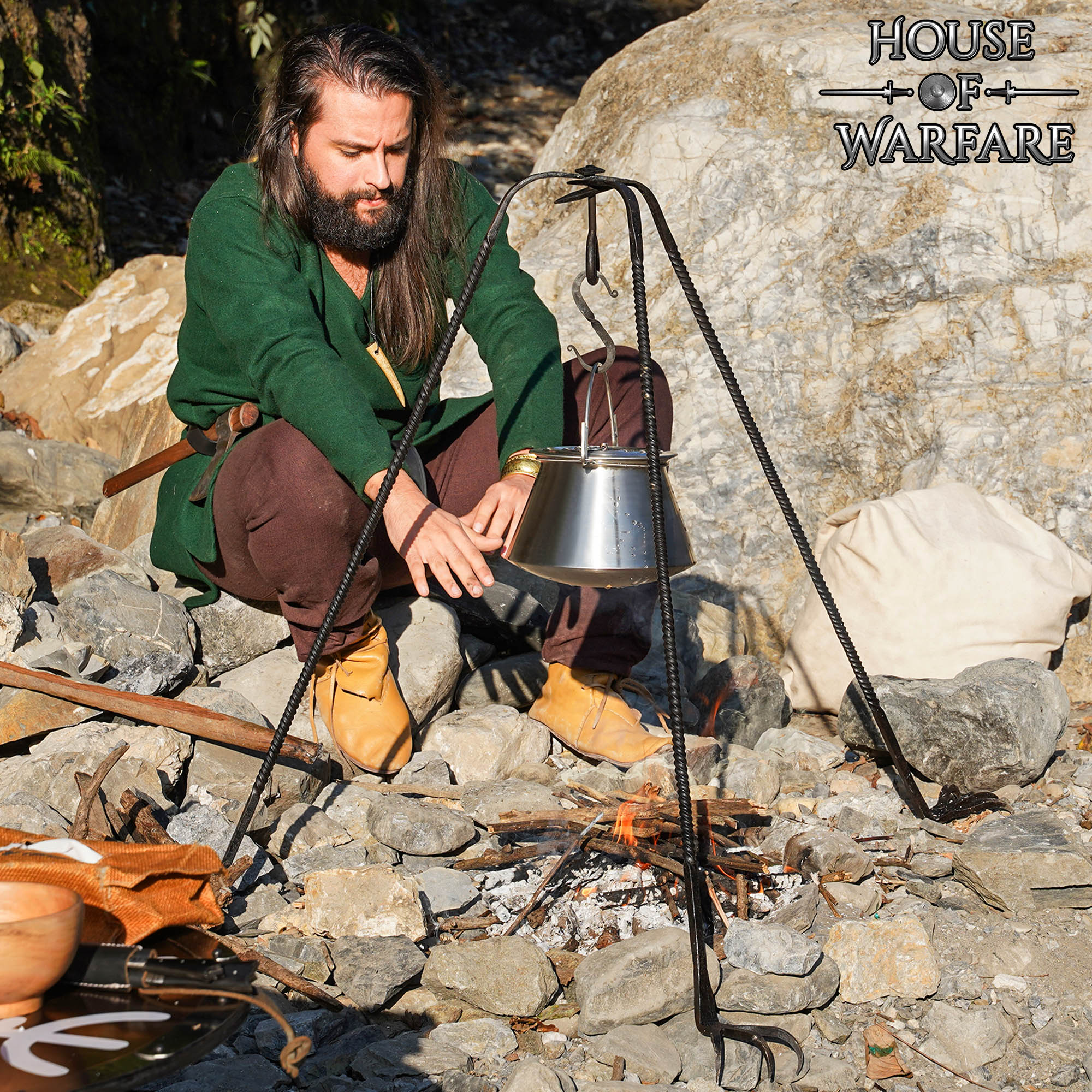 Trípode de Cocina de Hierro Medieval Forjado a Mano - Acabado en Negro Soporte de Hoguera para Cocinar Al Aire Libre - Image 8