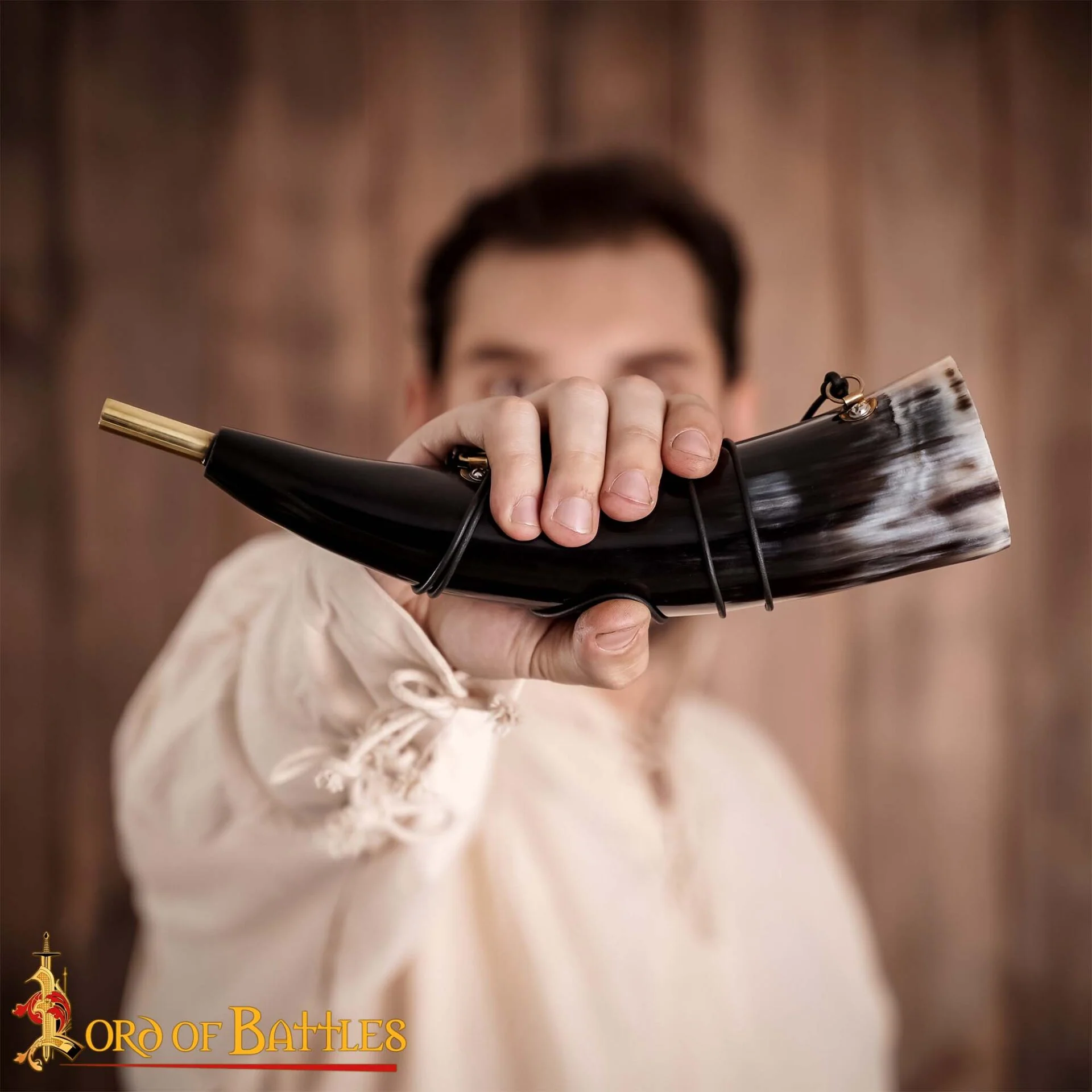 Viking Blowing Horn - Bocina de Buey de Origen Ético con Boquilla de Latón